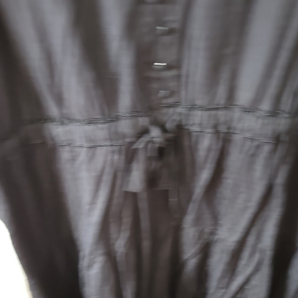 Black Sundress with Flutter Sleeves and V-Neck for Casual Occasions - Picture 5 of 7